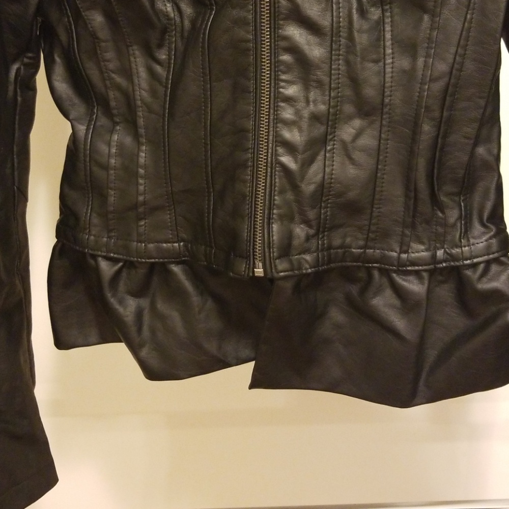 Jacket - Picture 2 of 4